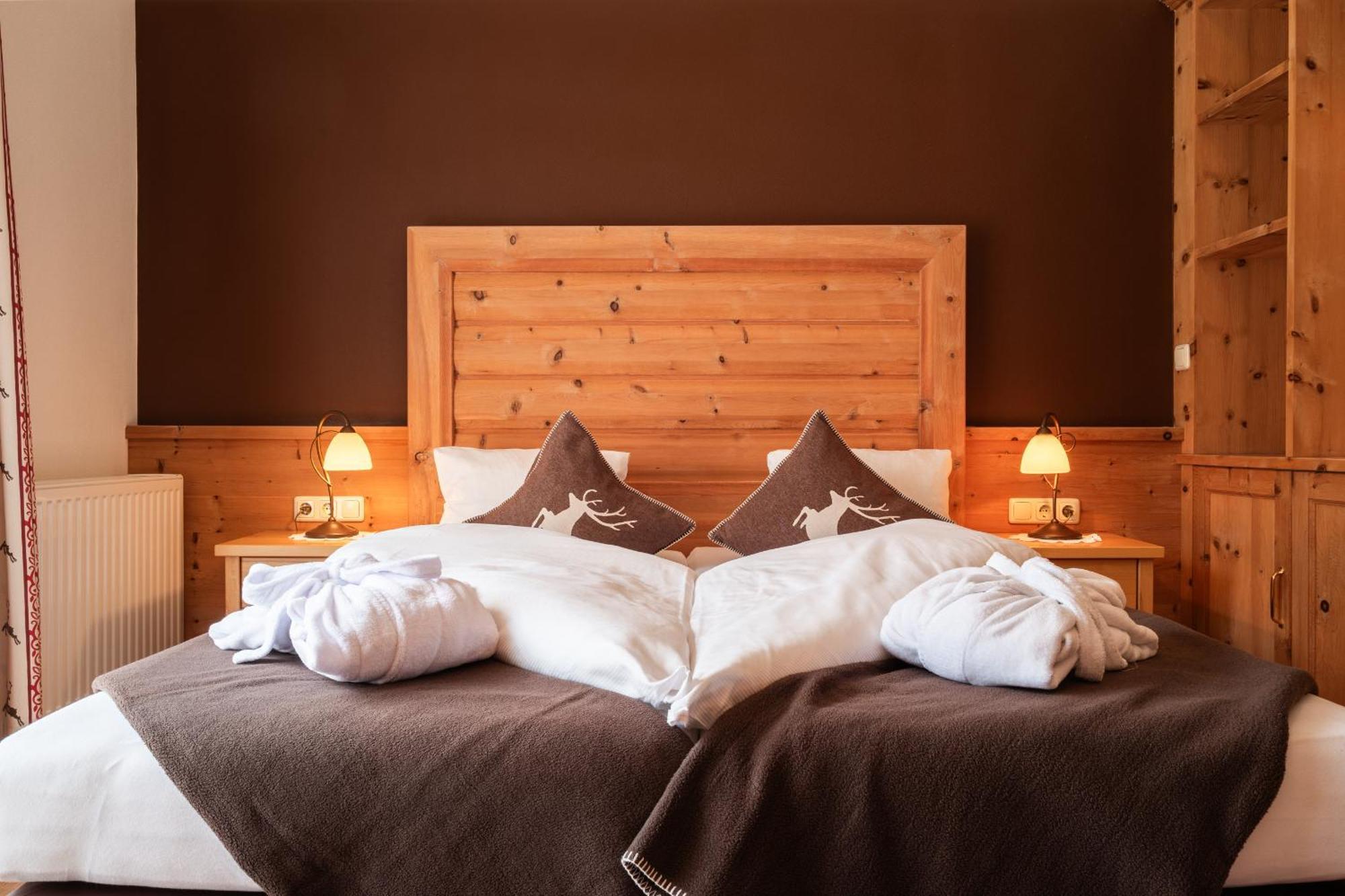 Hotel Krimmlerfaelle ภายนอก รูปภาพ