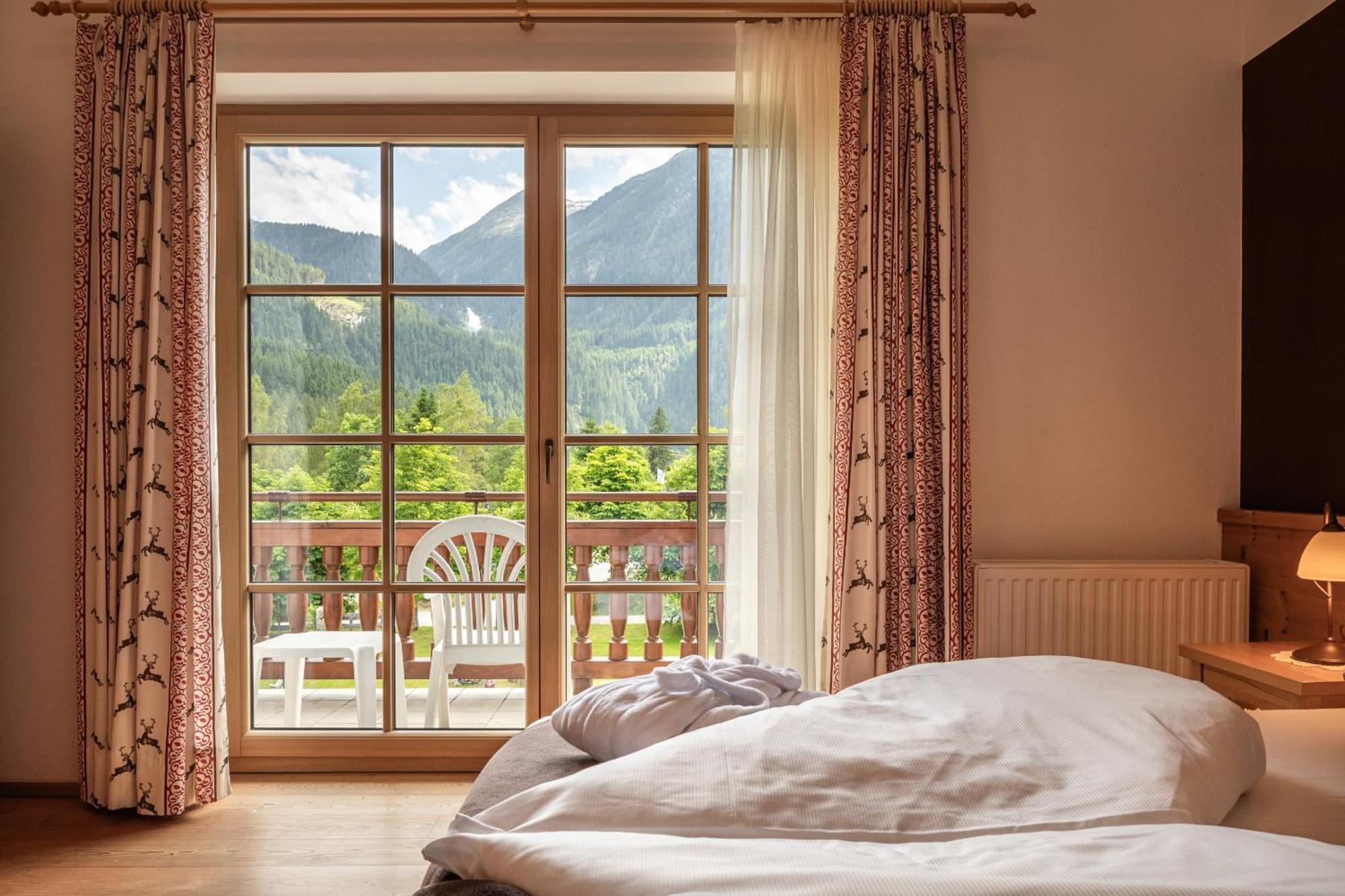 Hotel Krimmlerfaelle ภายนอก รูปภาพ