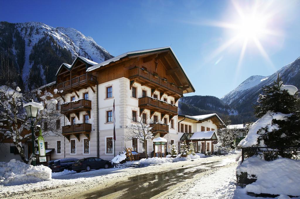 Hotel Krimmlerfaelle ภายนอก รูปภาพ