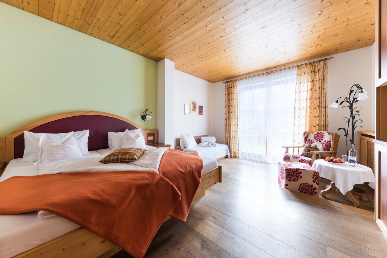 Hotel Krimmlerfaelle ภายนอก รูปภาพ
