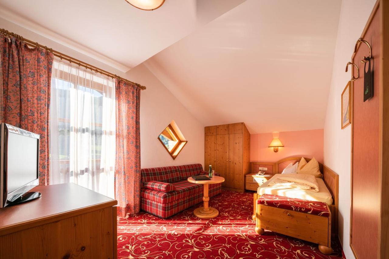 Hotel Krimmlerfaelle ภายนอก รูปภาพ